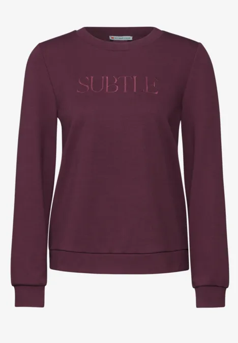 Shirt mit Wording-Stickerei mulberry red