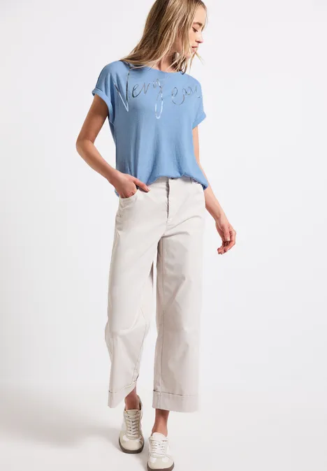 T-Shirt mit Folien Wording serenity blue
