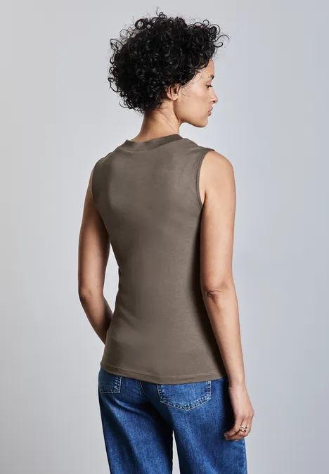Top mit Turtleneck muddy brown