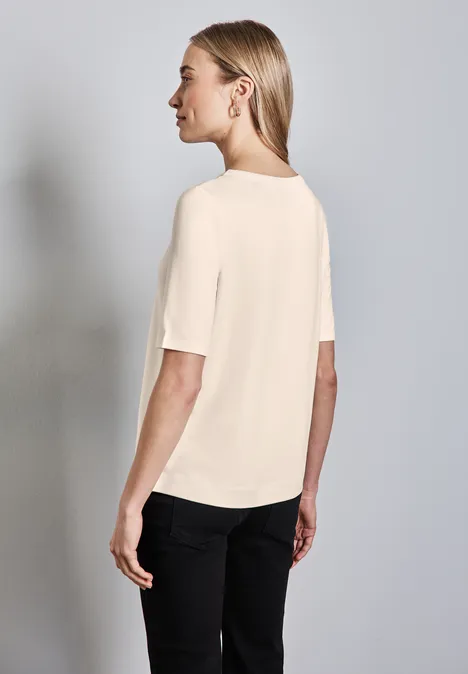 Shirt mit glänzendem Wording lucid white