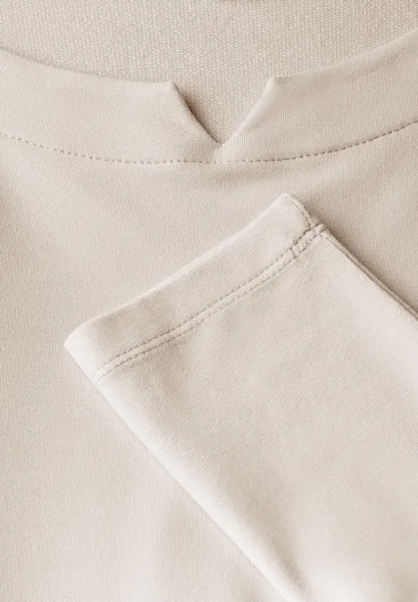 Shirt mit Ausschnitt-Detail smooth sand beige Shirt mit Ausschnitt-Detail smooth sand beige