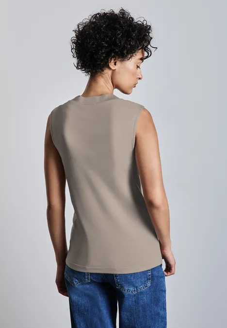Basic Top mit Turtleneck light mocha beige