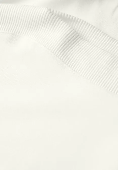 Shirt mit U-Boot-Ausschnitt off white