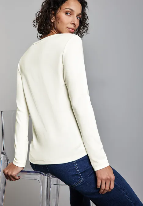 Shirt mit Knopfdetail off white