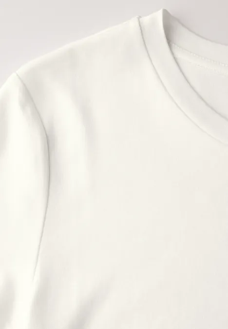 Basic T-Shirt in Unifarbe off white