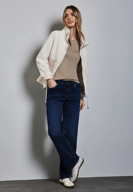 Basic T-Shirt in Unifarbe safari beige
