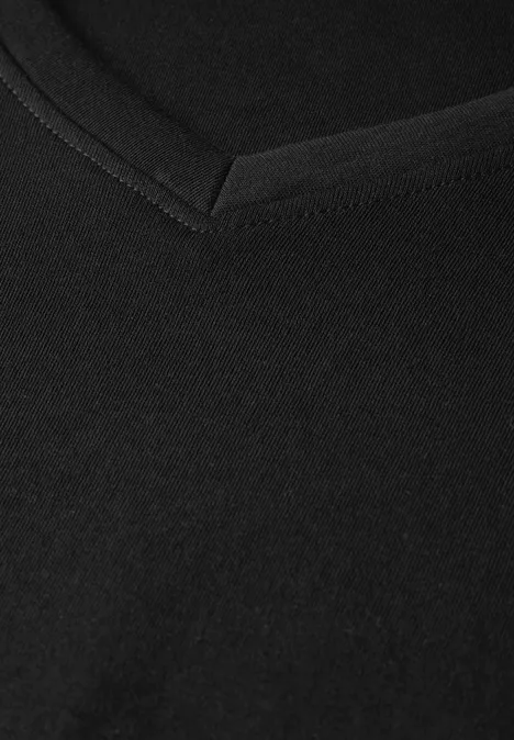 Basic V-Neck Shirt Black