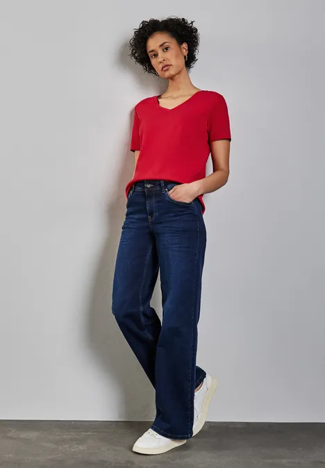 Basic V-Neck Shirt glory red