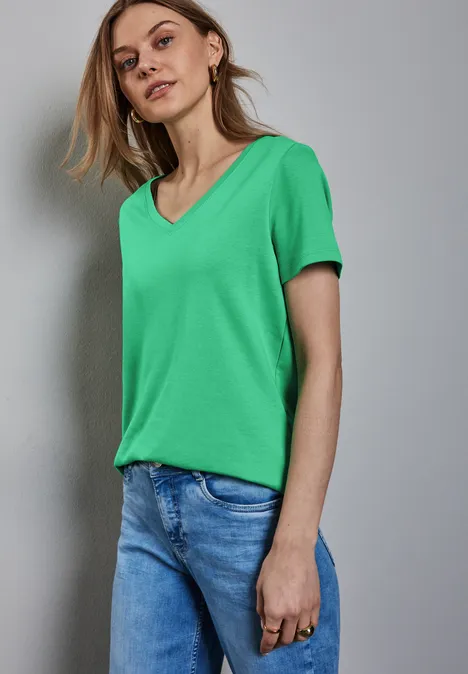 Basic V-Neck Shirt tendril green Basic V-Neck Shirt tendril green