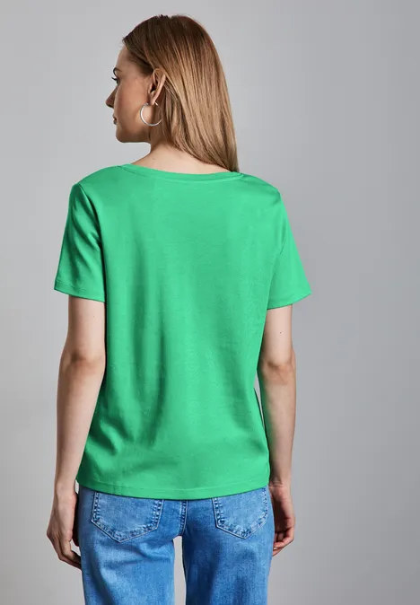 Basic V-Neck Shirt tendril green Basic V-Neck Shirt tendril green