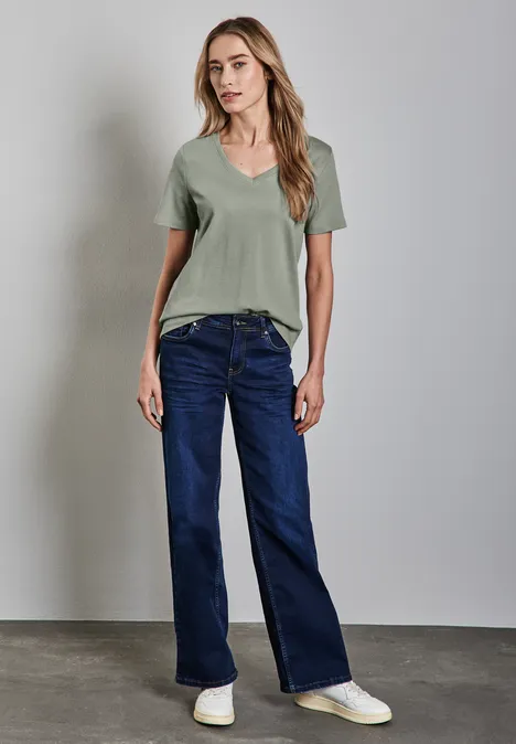 Basic V-Neck Shirt dusty milky green