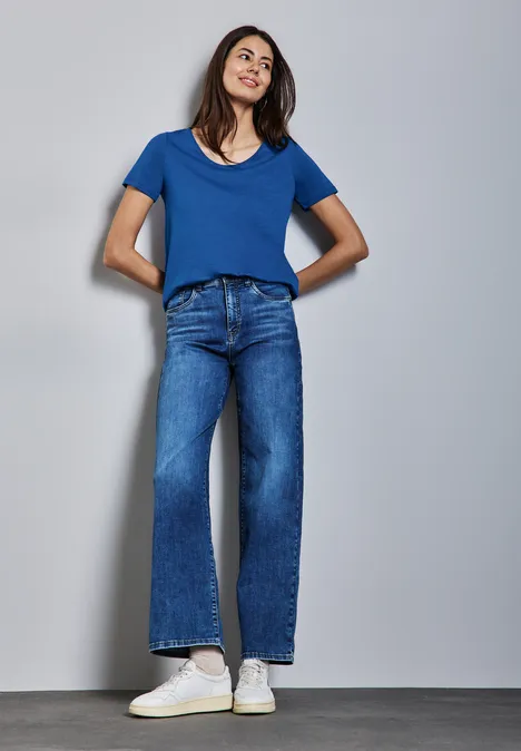 Basic T-Shirt in Unifarbe dodger blue