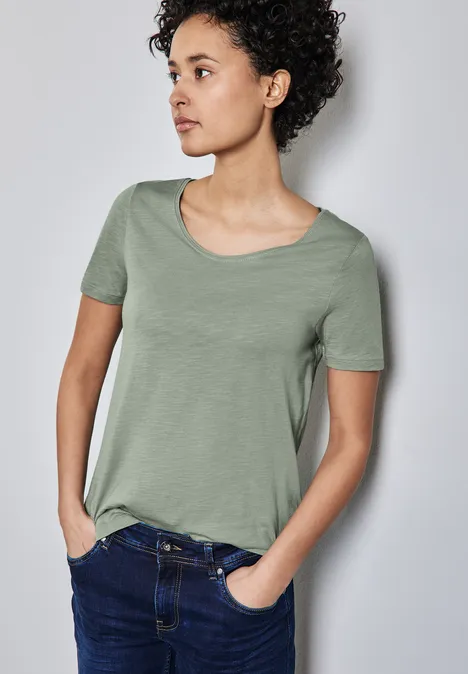 Basic T-Shirt mit V-Neck in Unifarbe dusty milky green