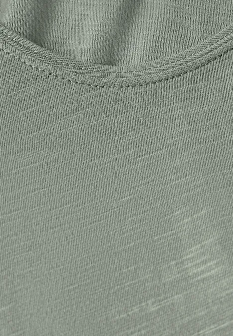 Basic T-Shirt mit V-Neck in Unifarbe dusty milky green