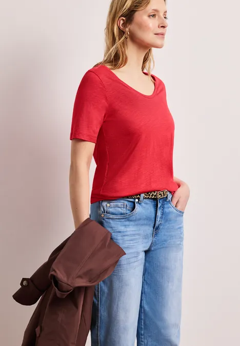 Basic T-Shirt mit V-Neck in Unifarbe sunset red
