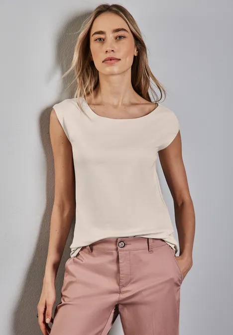 Shirt mit U-Boot-Ausschnitt smooth sand beige Shirt mit U-Boot-Ausschnitt smooth sand beige