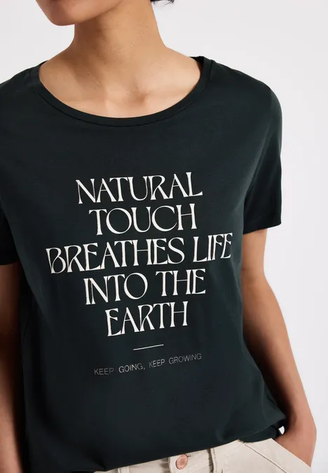 Shirt mit Wording Artwork pine grove green