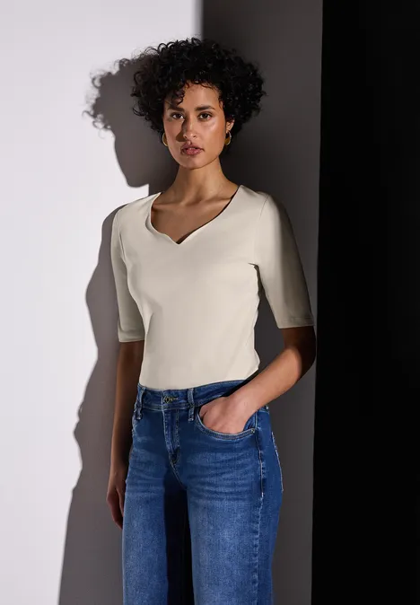 T-Shirt mit Herzausschnitt moonstone sand