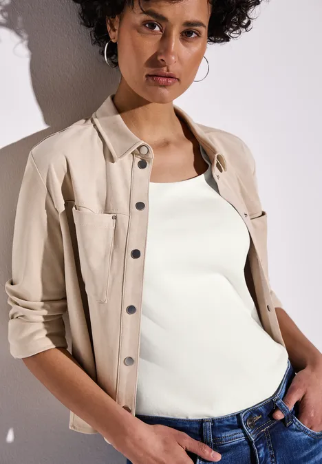 Top mit Carré Ausschnitt off white