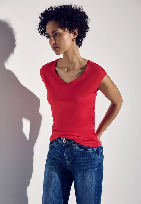 Shirt mit Diamant-Ausschnitt glory red