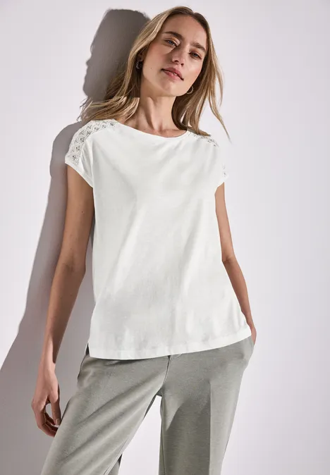 Shirt mit Spitzendetail off white