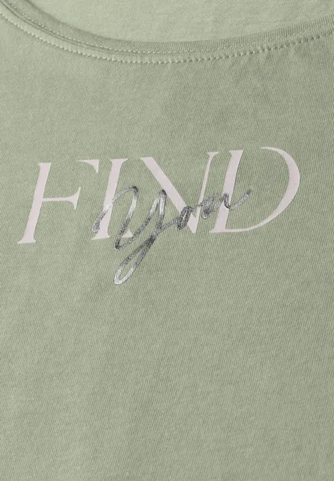 T-Shirt mit Wording Artwork soft moss green