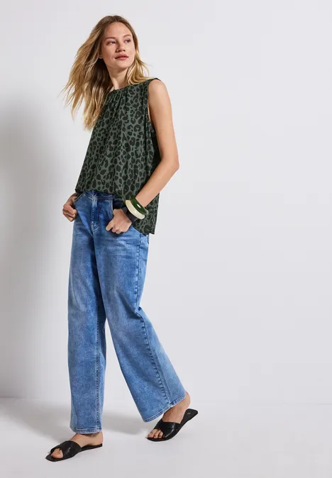 Jersey-Top mit Leo-Muster mid green