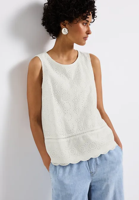 Top mit Zierstickerei off white