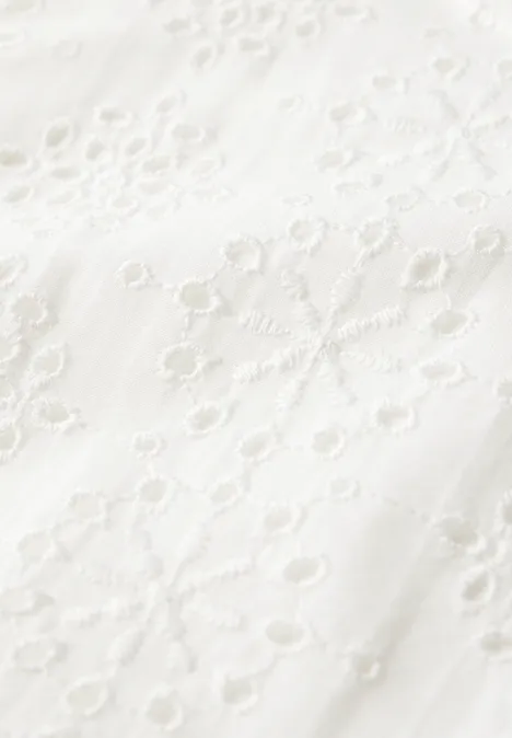 Top mit Zierstickerei off white