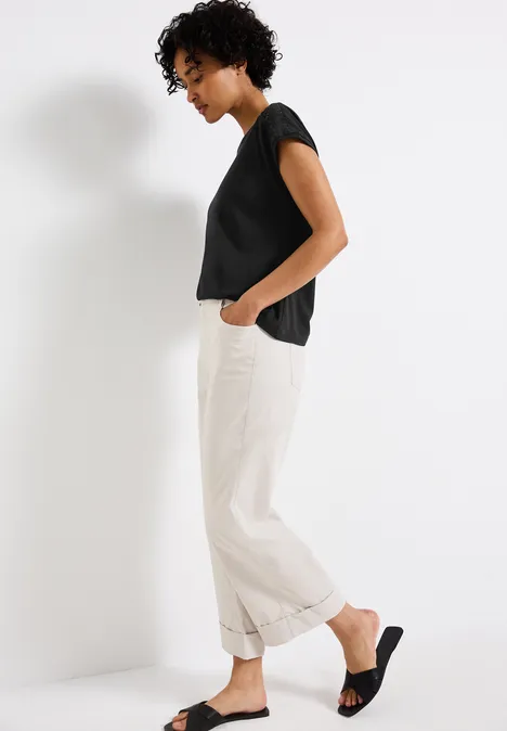 T-Shirt mit Häkeldetails Black
