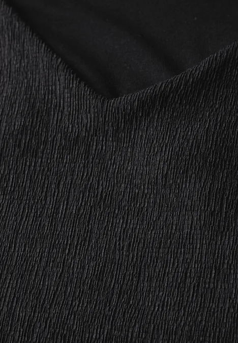 Materialmix V-Neck Top Black