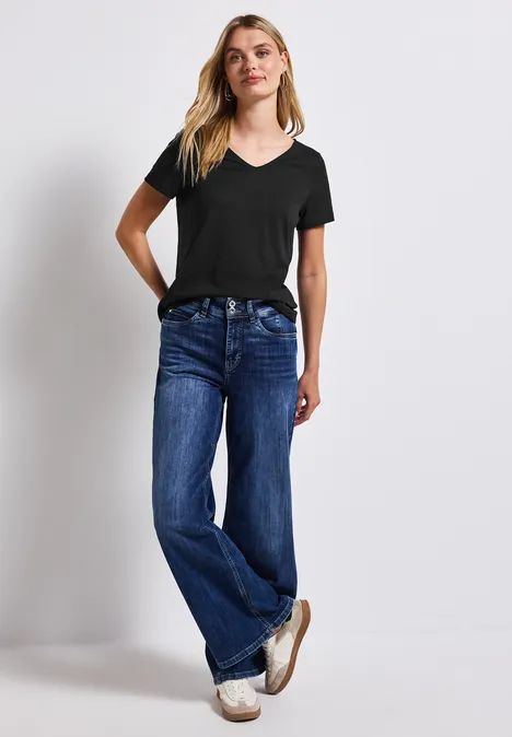 Basic T-Shirt in Unifarbe Black