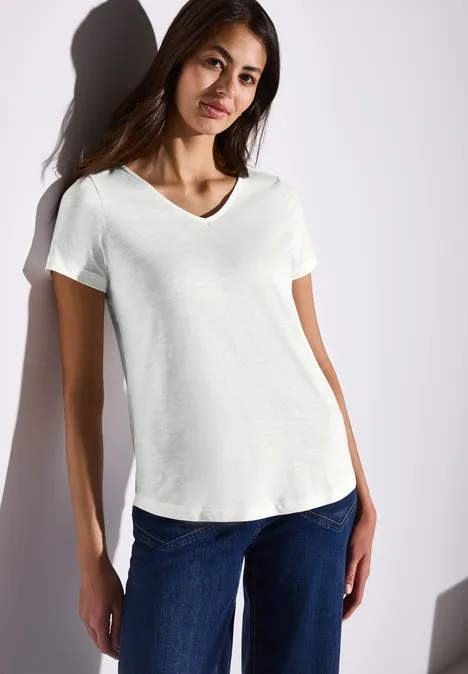 Basic T-Shirt in Unifarbe off white