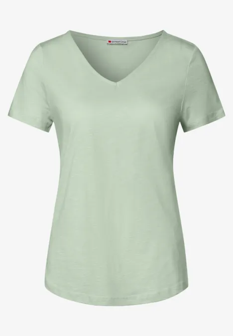 Basic T-Shirt in Unifarbe soft jade green