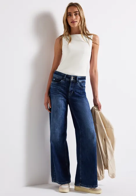 Basic Top off white