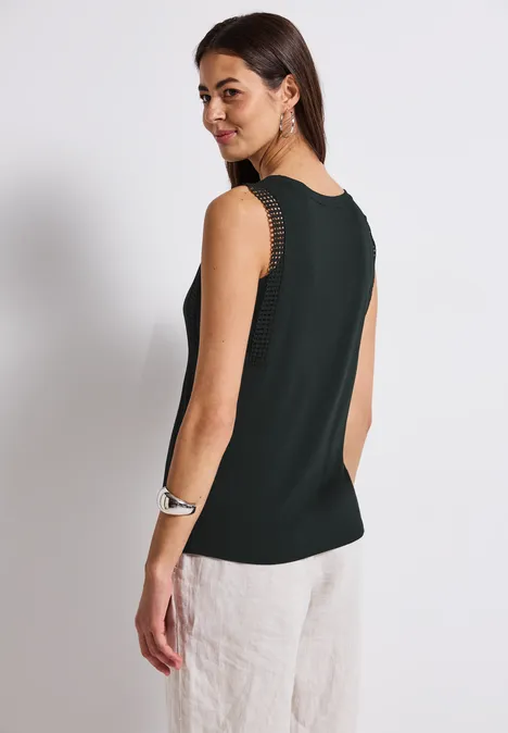 Top mit Häkeldetails pine grove green