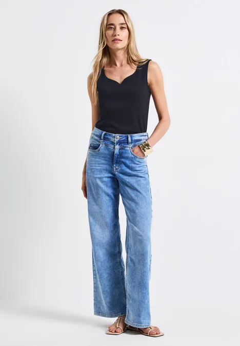Top mit Herzausschnitt deep blue Top mit Herzausschnitt deep blue