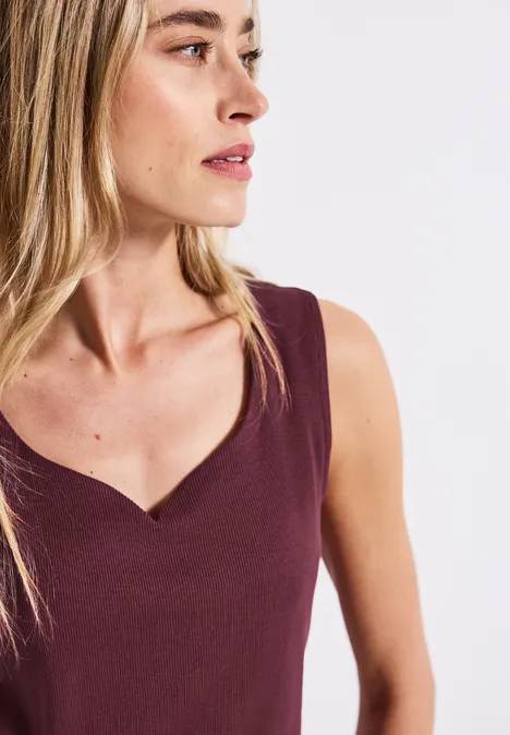 Top mit Herzausschnitt dark cherry red Top mit Herzausschnitt dark cherry red