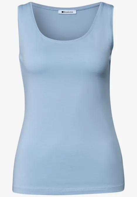 Lichtblauw dames tanktop zonder mouwen met ronde halslijn.