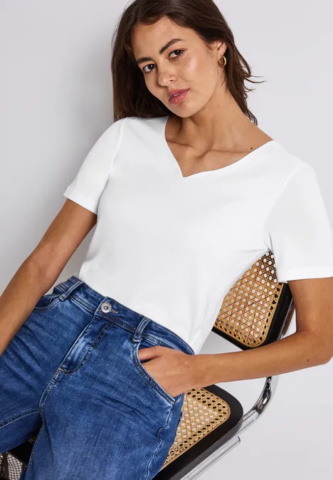 T-Shirt mit Herzausschnitt White T-Shirt mit Herzausschnitt White