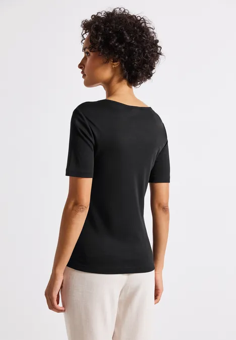 T-Shirt mit Herzausschnitt Black T-Shirt mit Herzausschnitt Black