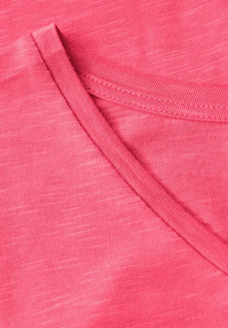 V-Neck T-Shirt almond coral