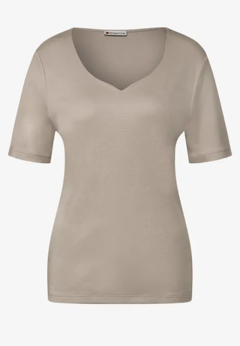T-Shirt mit Herzausschnitt morning beige
