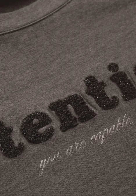 T-Shirt mit Bouclé Wording dark nomad brown mel.