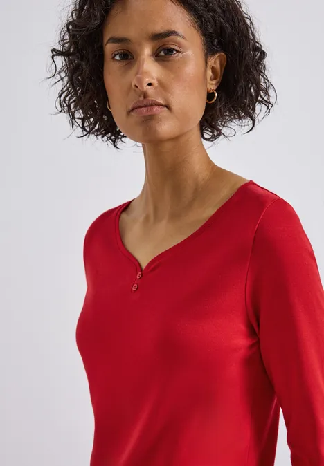 Basic Shirt mit Knopfdetail racing red