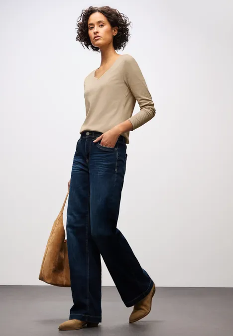 Shirt met hartvormige halslijn sanded beige