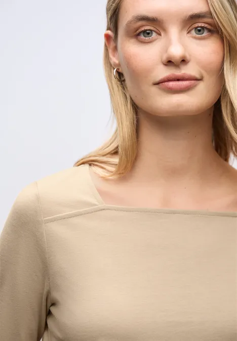 Shirt mit Carré Ausschnitt sanded beige mel.