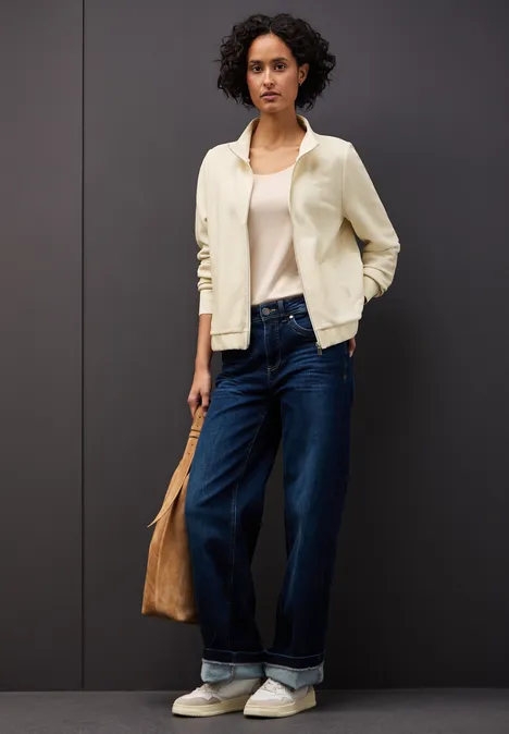 Strukturjacke mit Zipper soft beige