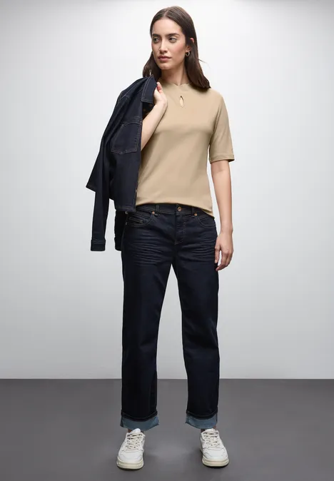 Shirt mit Cut-Out Detail sanded beige
