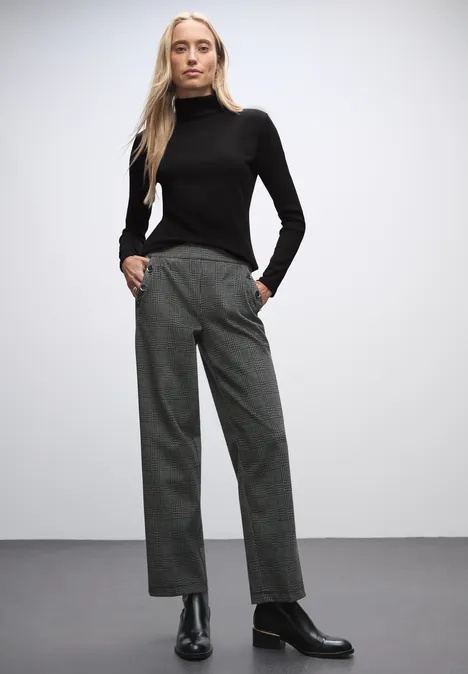 Basic Rollkragenshirt Black